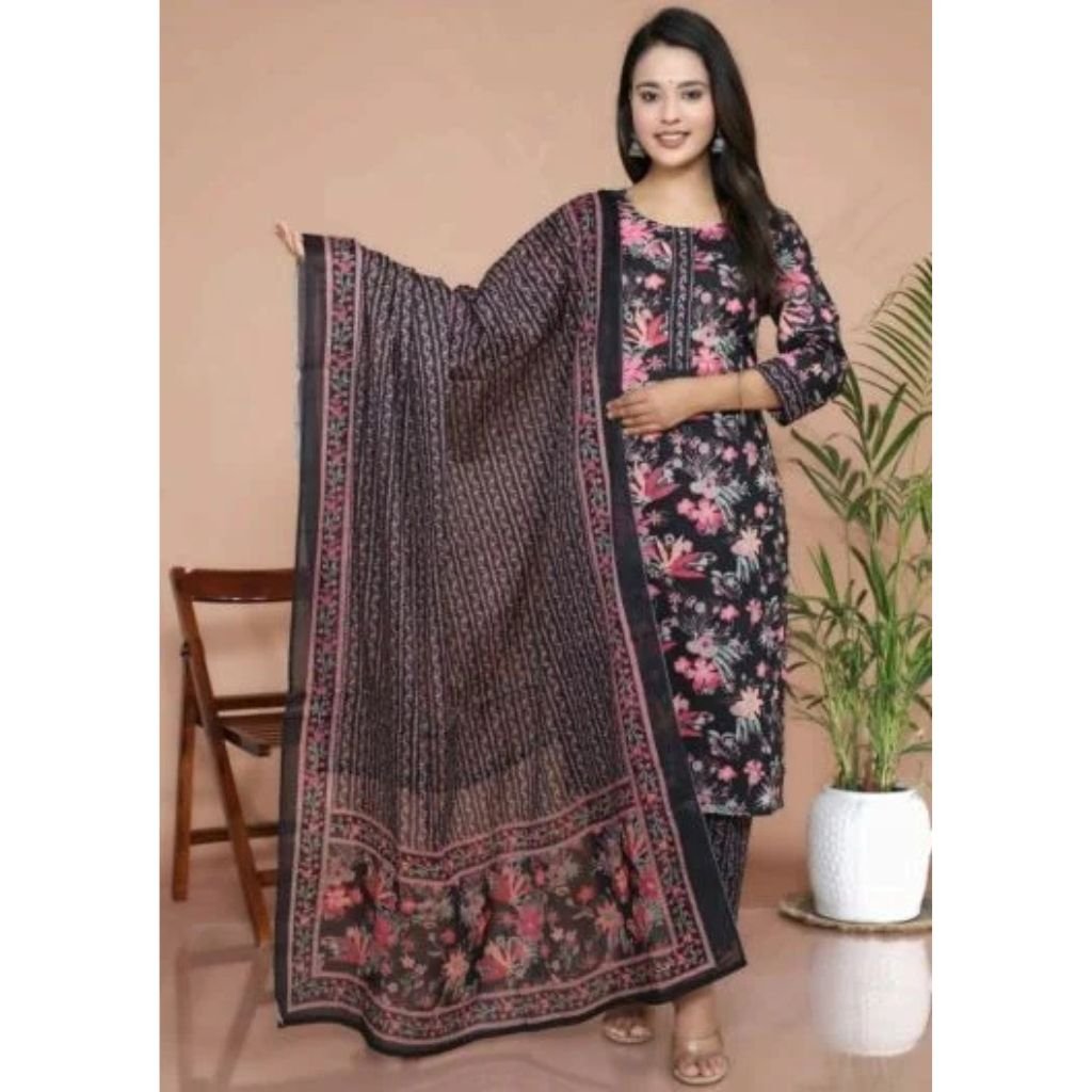 Women Kurta Pant Dupatta Set