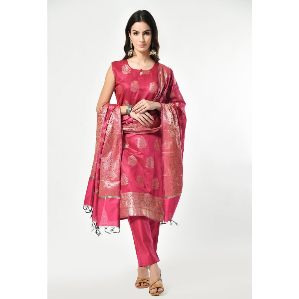 Women Cotton Silk Kurta Pant With Banarasi Dupatta Set