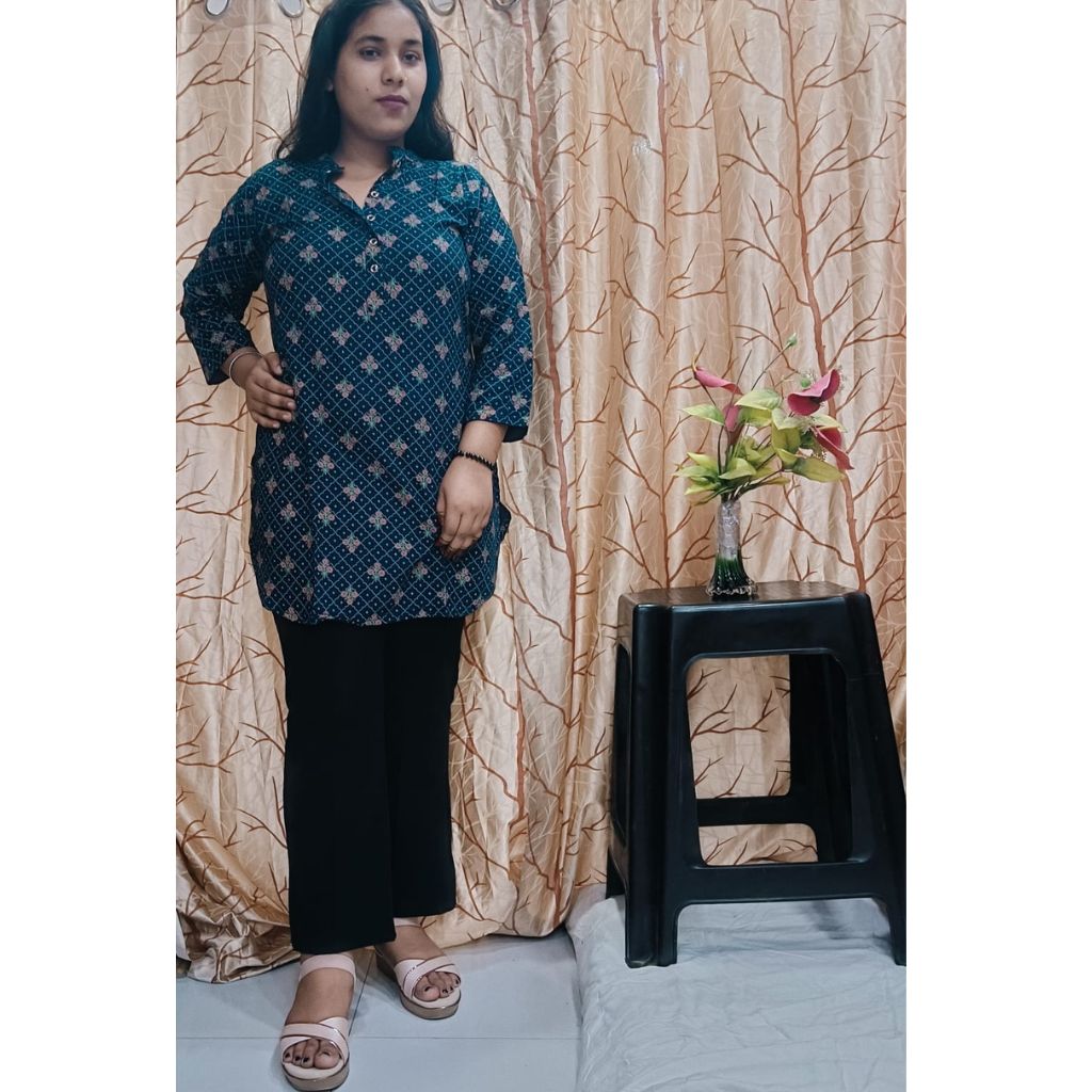 Women’s Blue Printed Straight Kurta